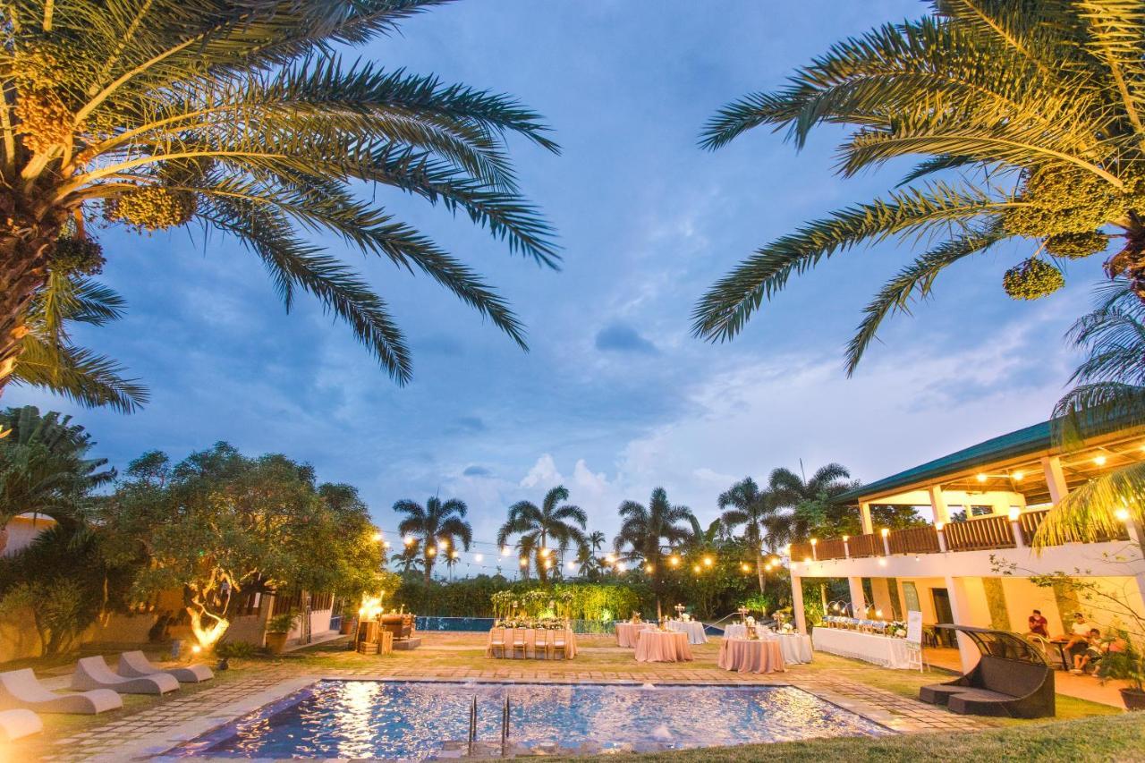 Hotel The Park - Silang Extérieur photo